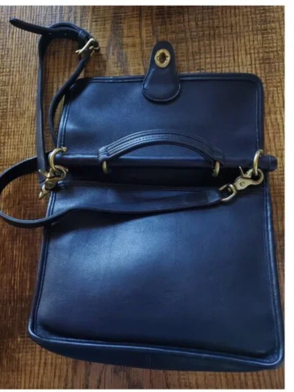 Authentic Coach 9927 Black Glove Leather Willis Station Crossbody Shoulder Bag - Picture 12 of 12